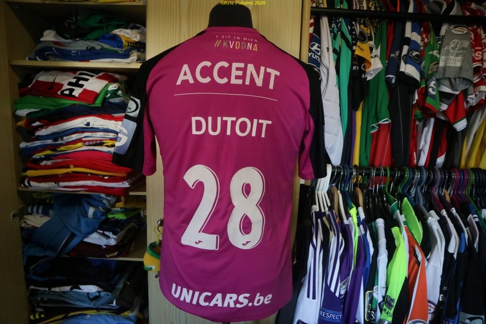 KV Oostende 2018-19 GK Kit