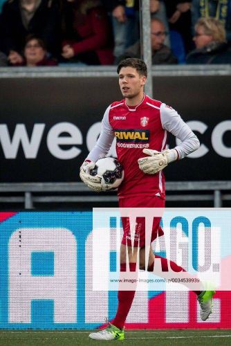 FC Dordrecht 2017-18 GK 2 Kit