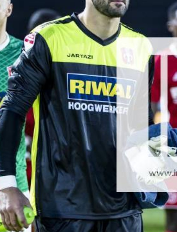 FC Dordrecht 2018-19 GK 2 Kit