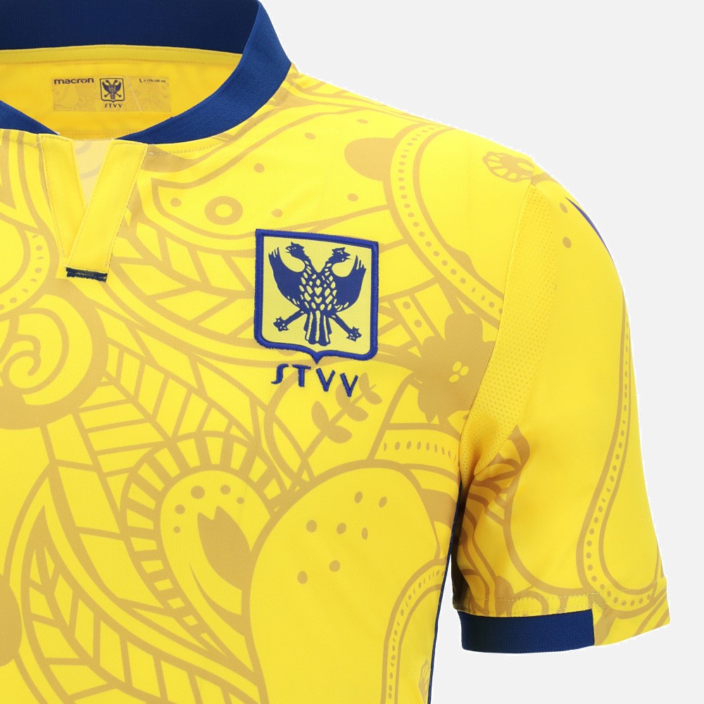 Sint-Truidense VV 2021-22 Home Kit