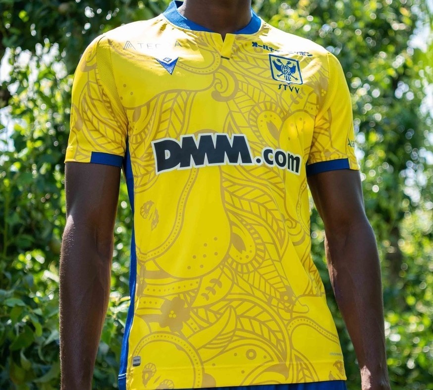 Sint-Truidense VV 2021-22 Home Kit