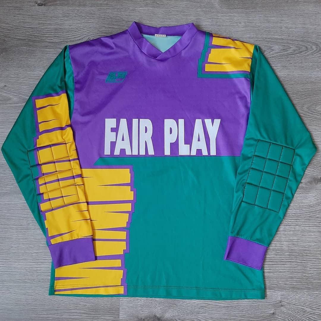 MVV Maastricht 1989-90 GK Kit