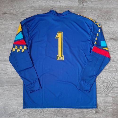 MVV Maastricht 1990-91 GK 2 Kit