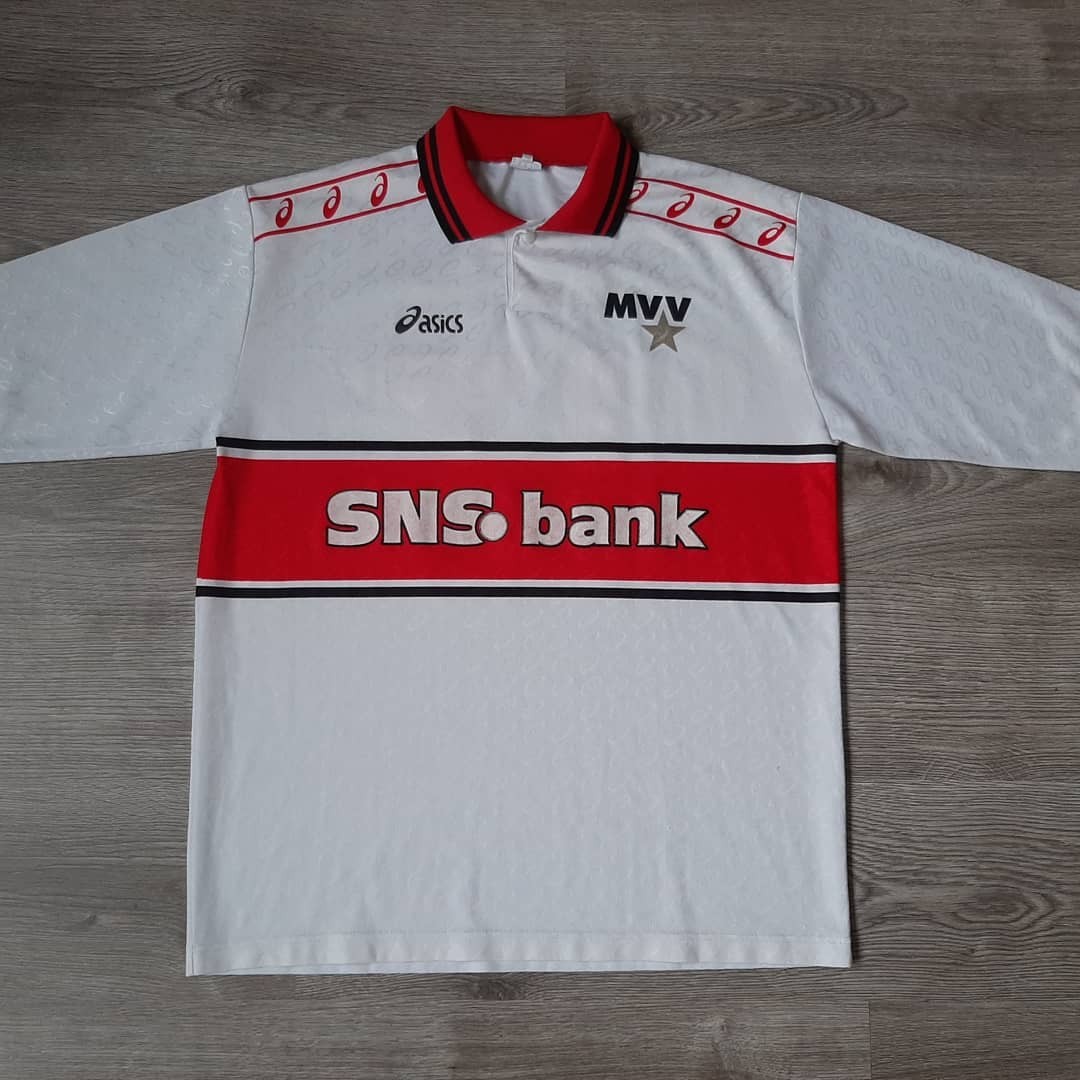 MVV Maastricht 1997-98 Pre-Season Away Kit