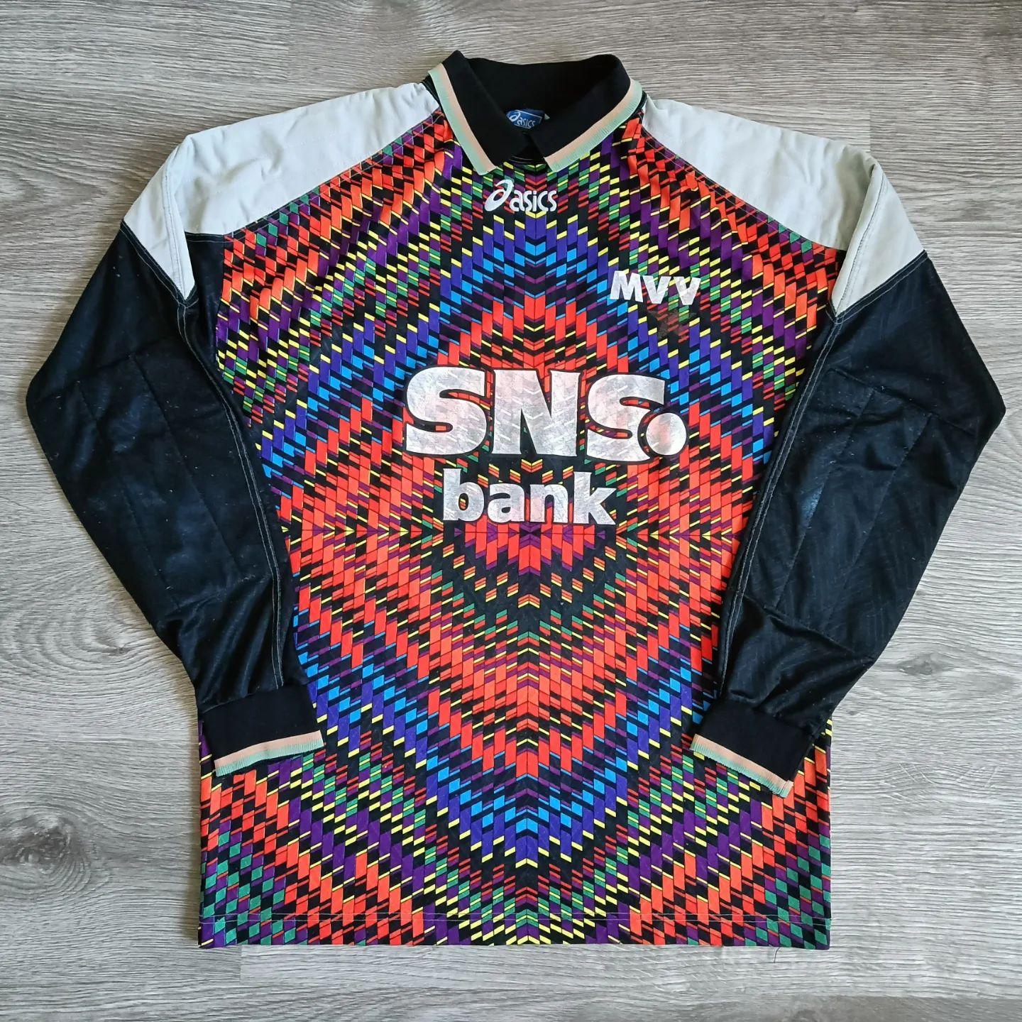 MVV Maastricht 1997-98 GK Kit