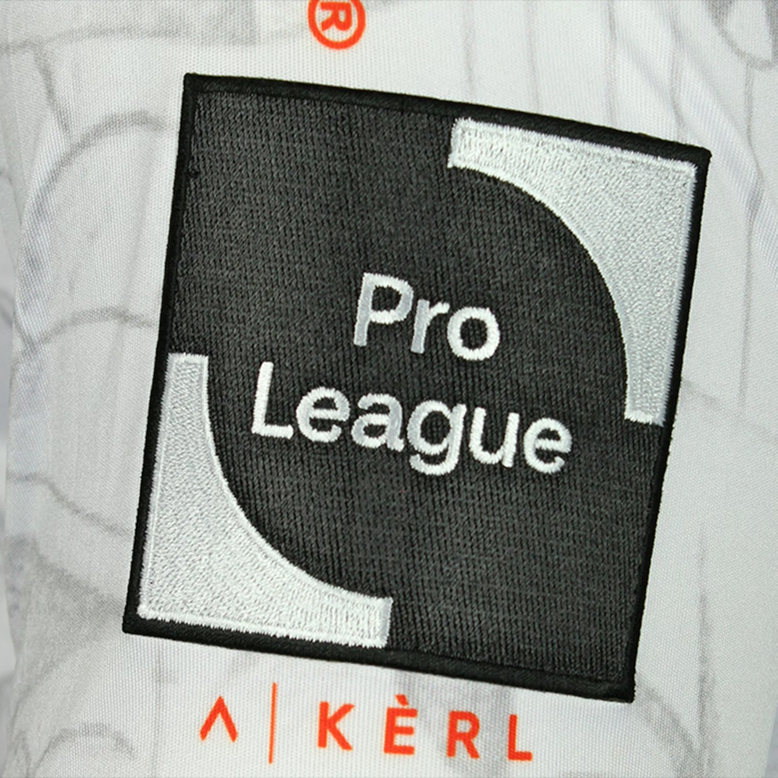 KV Kortrijk 2021-22 Away V2 Kit