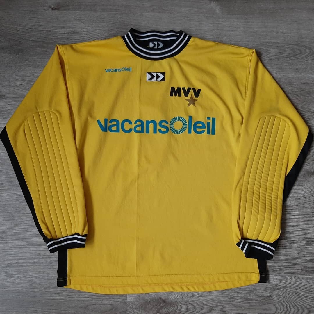 MVV Maastricht 1999-00 GK Kit
