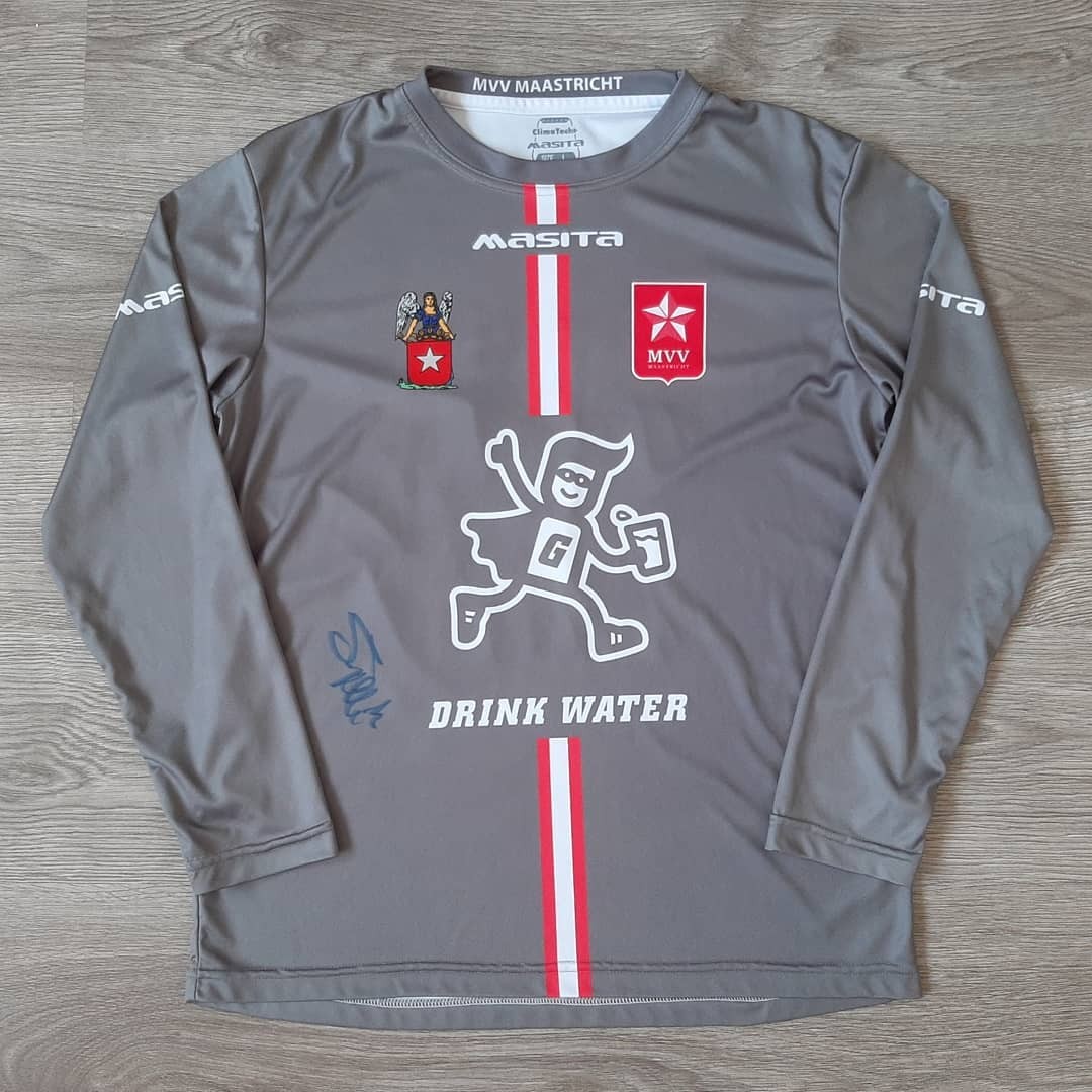MVV Maastricht 2017-18 GK Kit