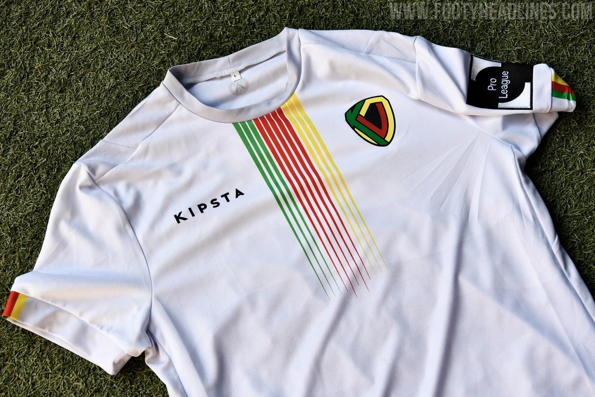 KV Oostende 2021-22 Anniversary Kit