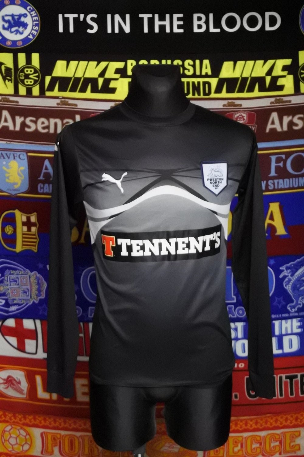 Preston North End 2010-11 GK 1 Kit