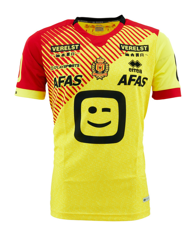 KV Mechelen 2021-22 GK Home Kit