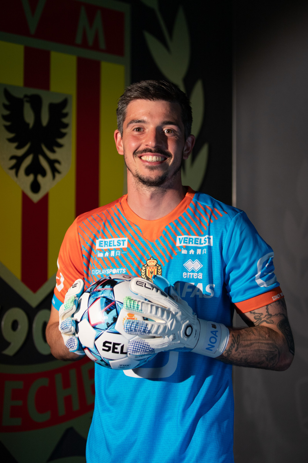 KV Mechelen 2021-22 GK Away Kit