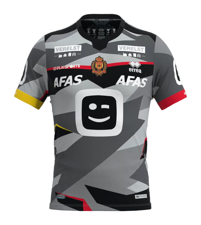 KV Mechelen 2021-22 GK Fourth Kit