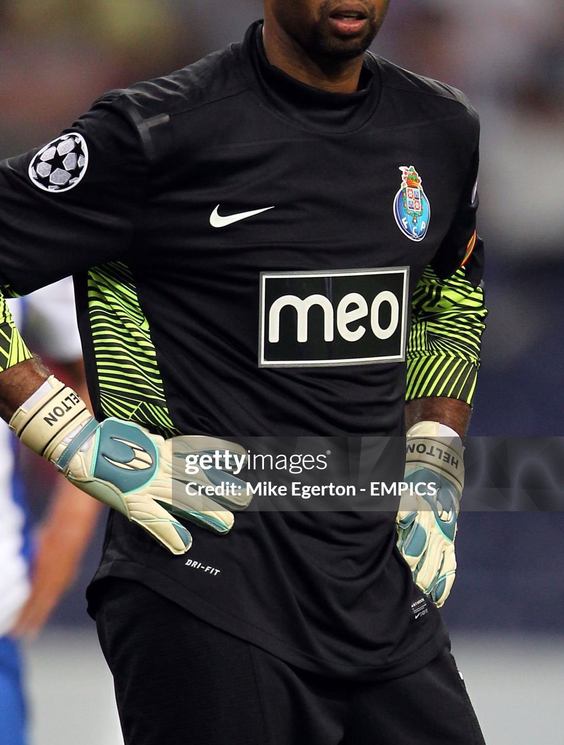 FC Porto 2011-12 GK 2 Kit