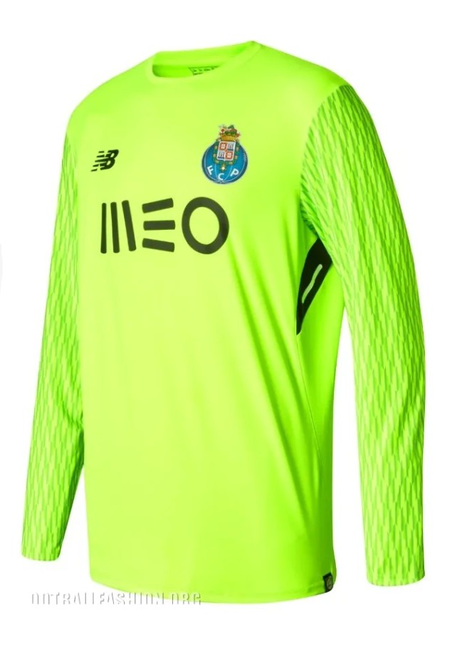 FC Porto 2017-18 GK Third Kit