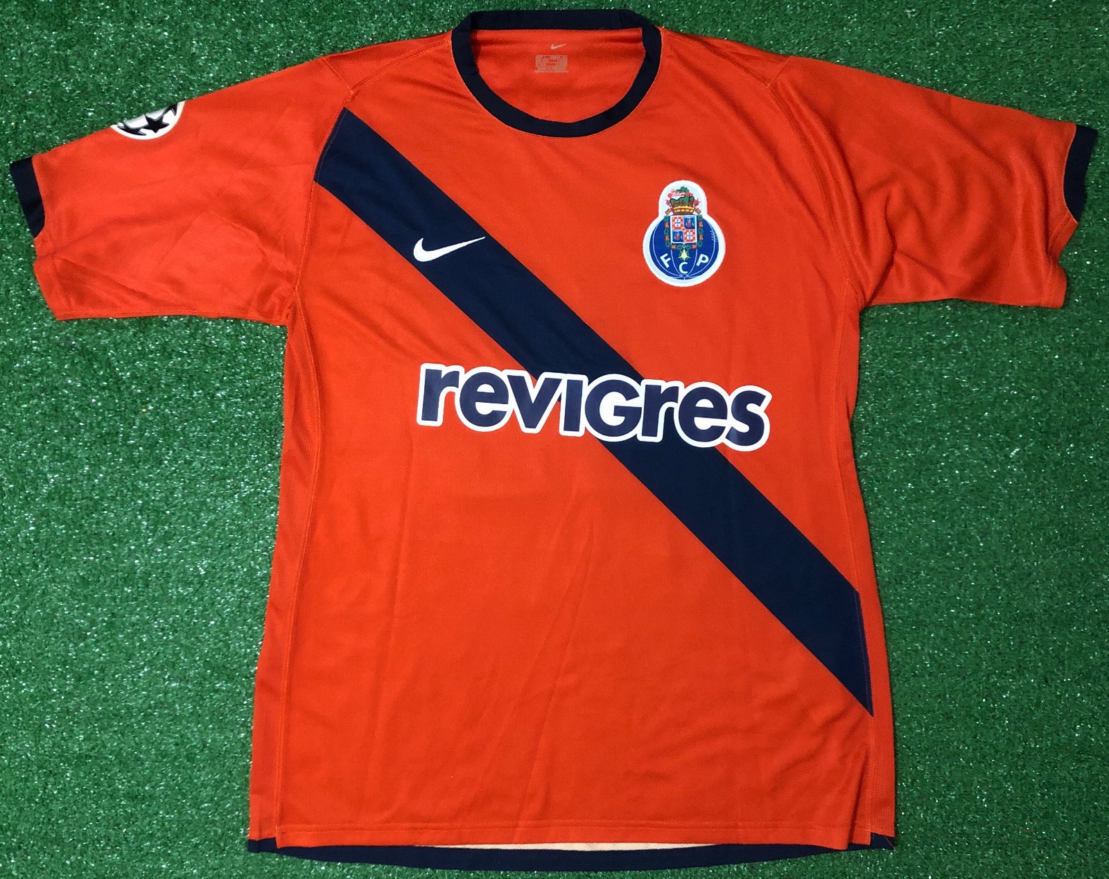 FC Porto 2006-07 European Away Kit