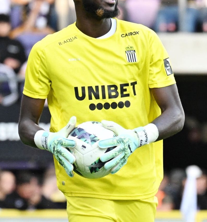 Royal Charleroi 2023-24 GK 2 Kit