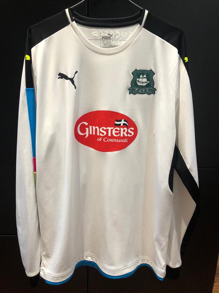 Plymouth Argyle 2016-17 GK 1 Kit