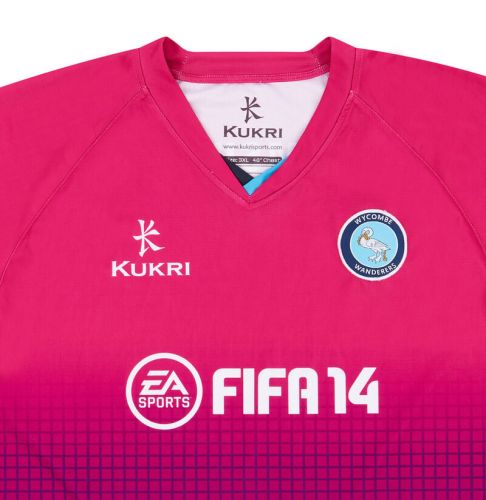 Wycombe Wanderers 2013-14 GK 1 Kit