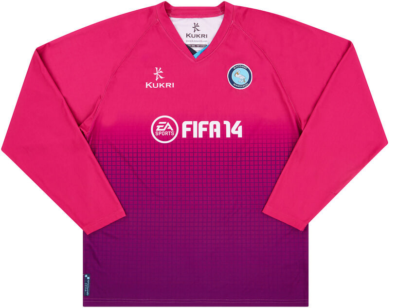 Wycombe Wanderers 2013-14 GK 1 Kit