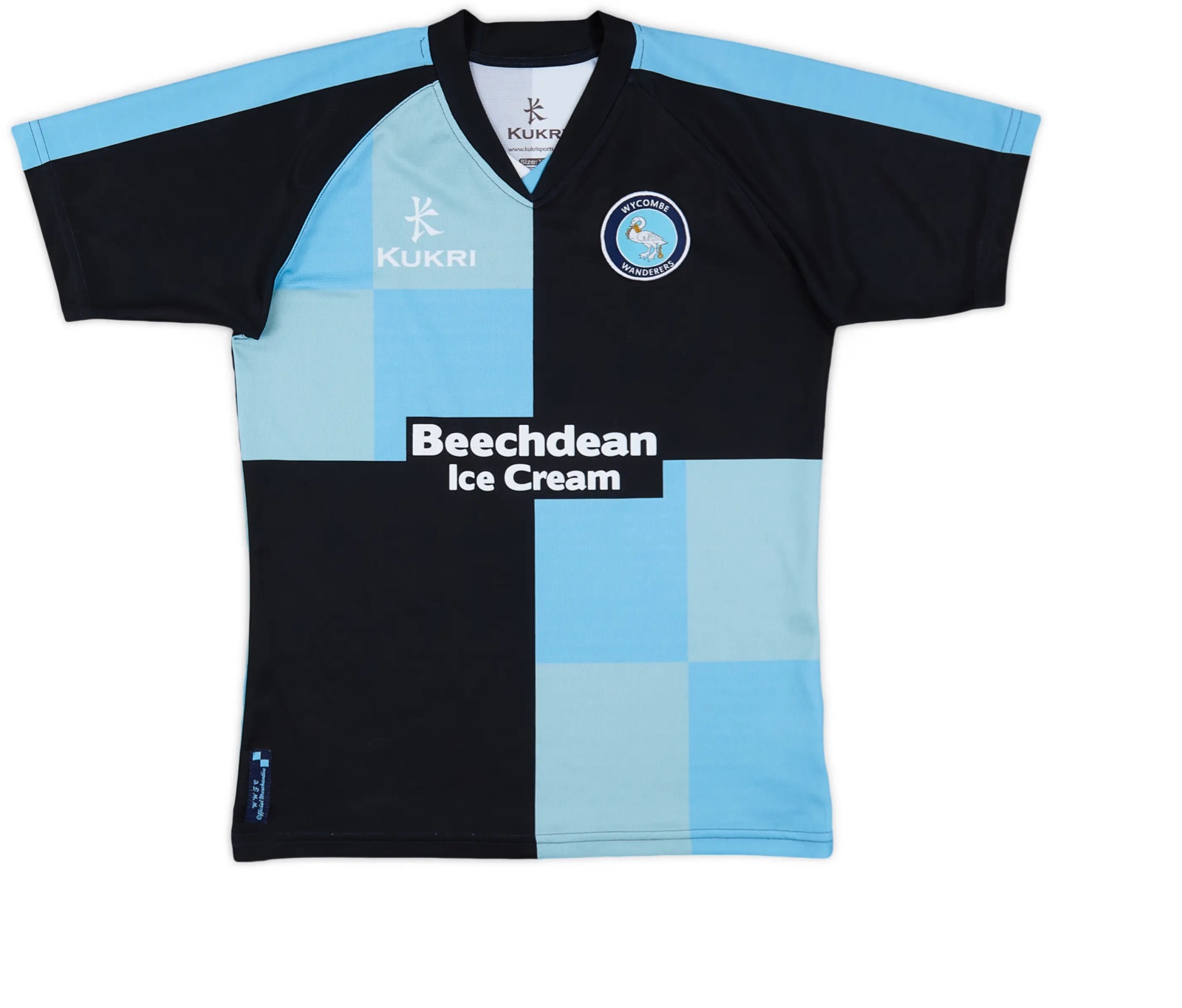Wycombe Wanderers 2015-16 Home Kit