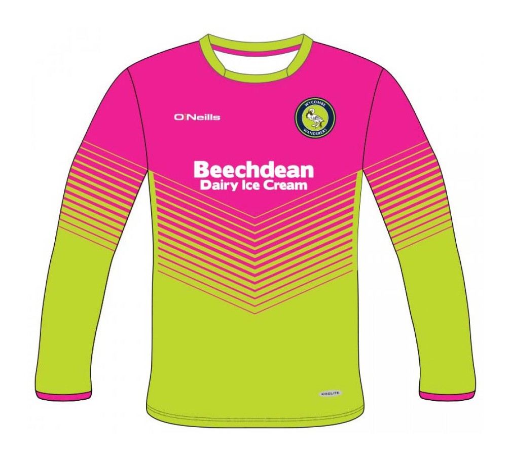 Wycombe Wanderers 2016-17 GK 1 Kit