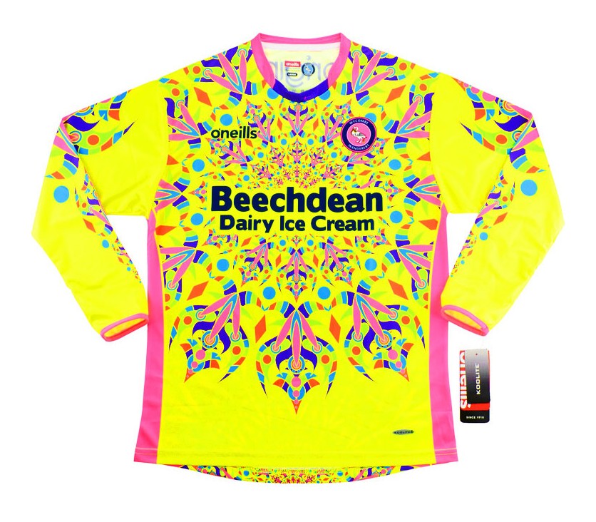 Wycombe Wanderers 2017-18 GK 1 Kit