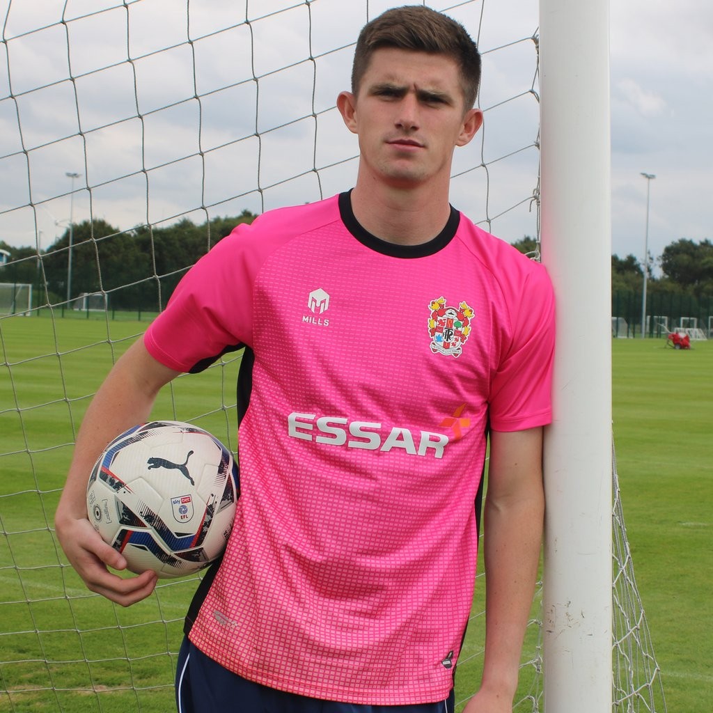 Tranmere Rovers 2021-22 GK 1 Kit