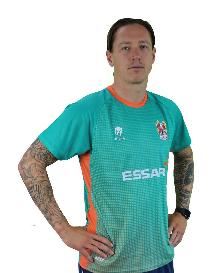 Tranmere Rovers 2021-22 GK 2 Kit
