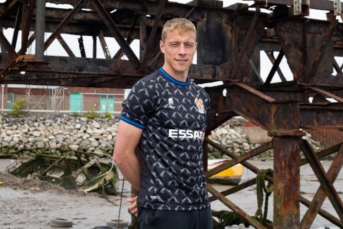 Tranmere Rovers 2023-24 Away Kit