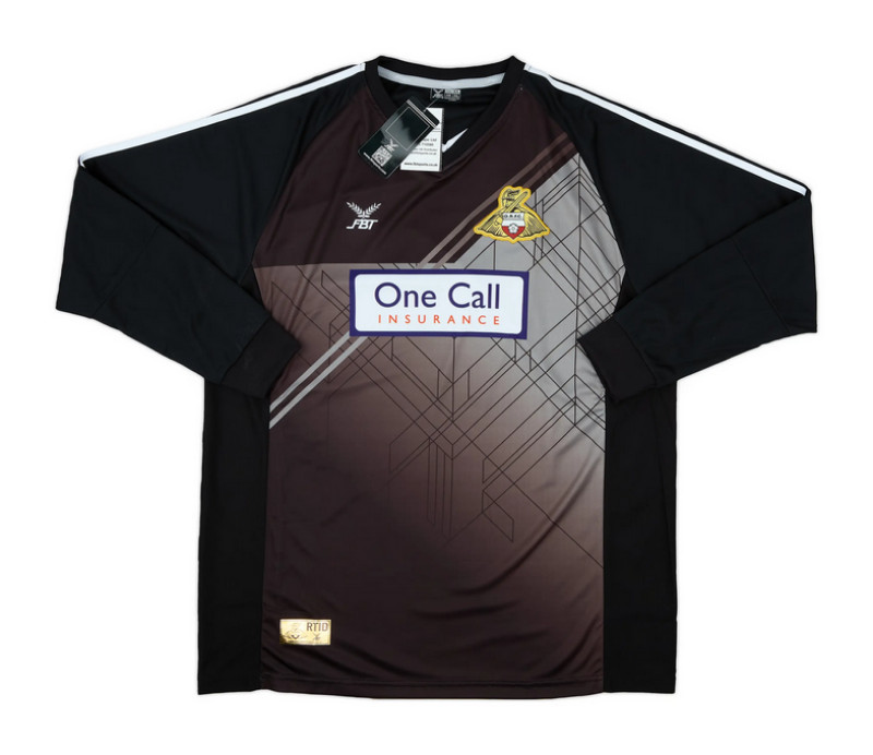 Doncaster Rovers 2016-17 GK 1 Kit