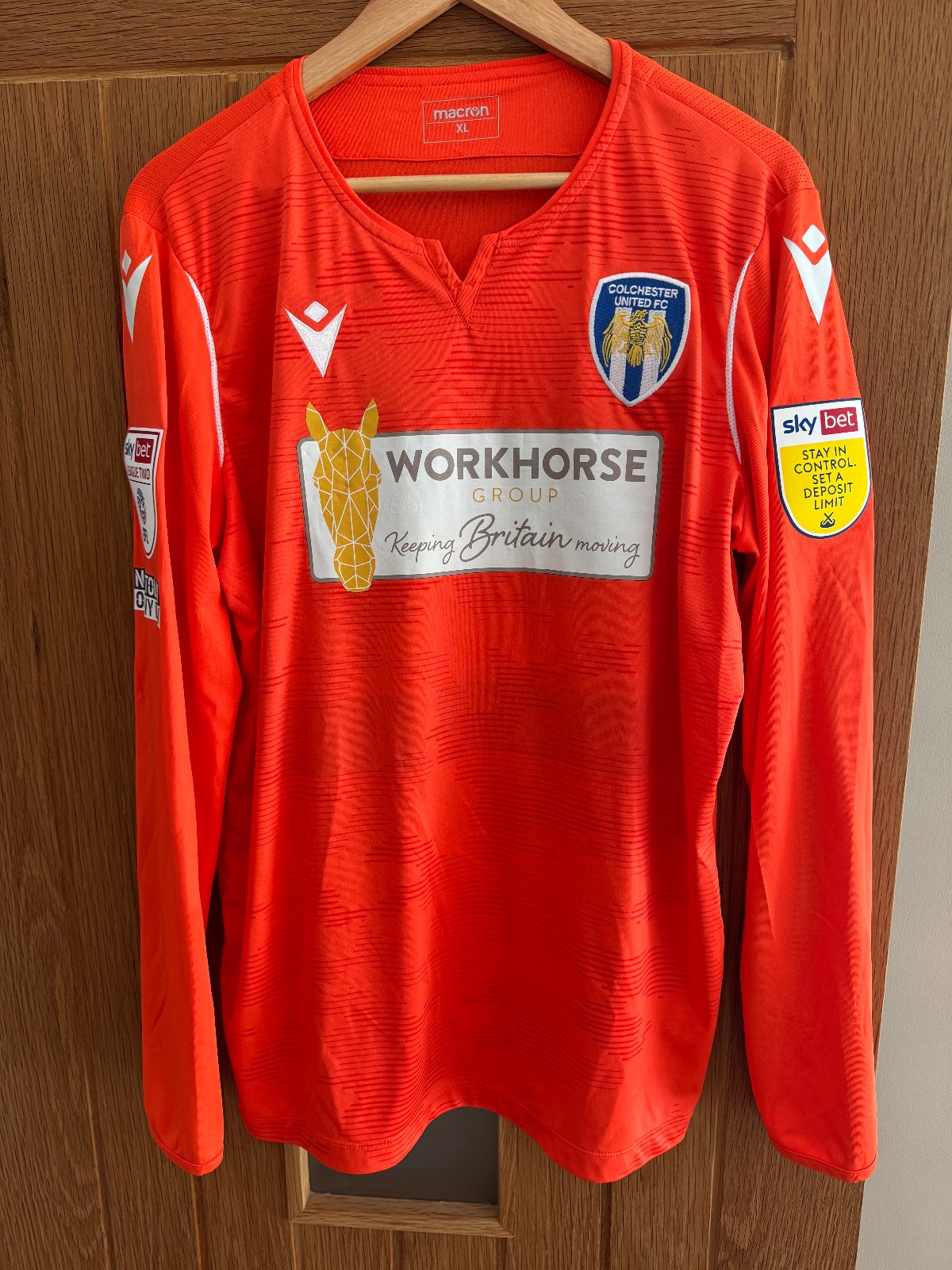 Colchester United 2021-22 GK 2 Kit