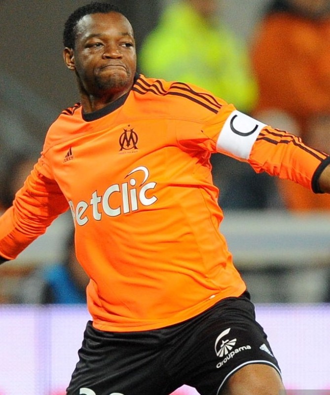 Olympique Marseille 2010-11 GK 2 Kit