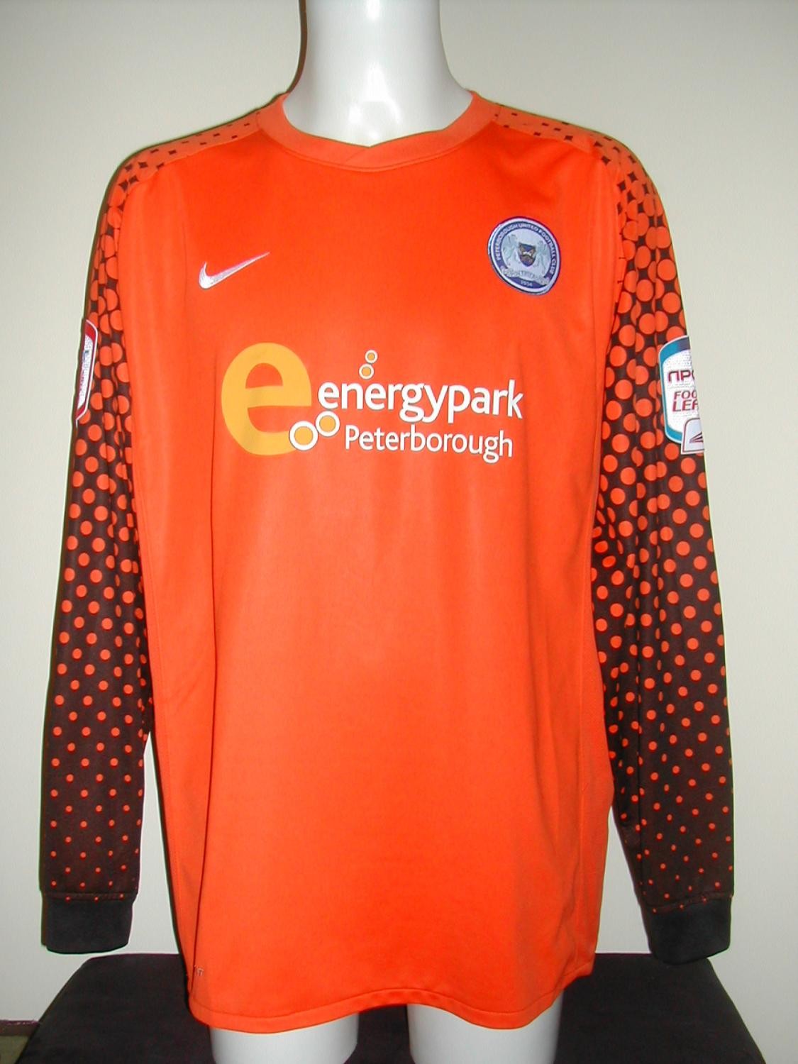 Peterborough United 2011-12 GK 1 Kit
