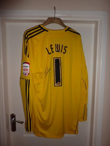 Peterborough United 2010-11 GK 2 Kit