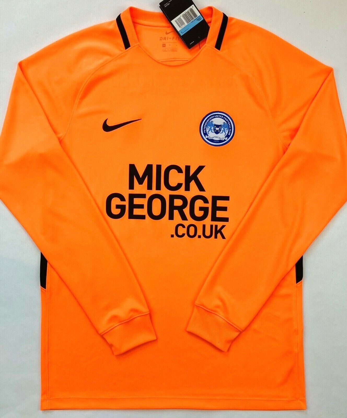 Peterborough United 2016-17 GK 1 Kit