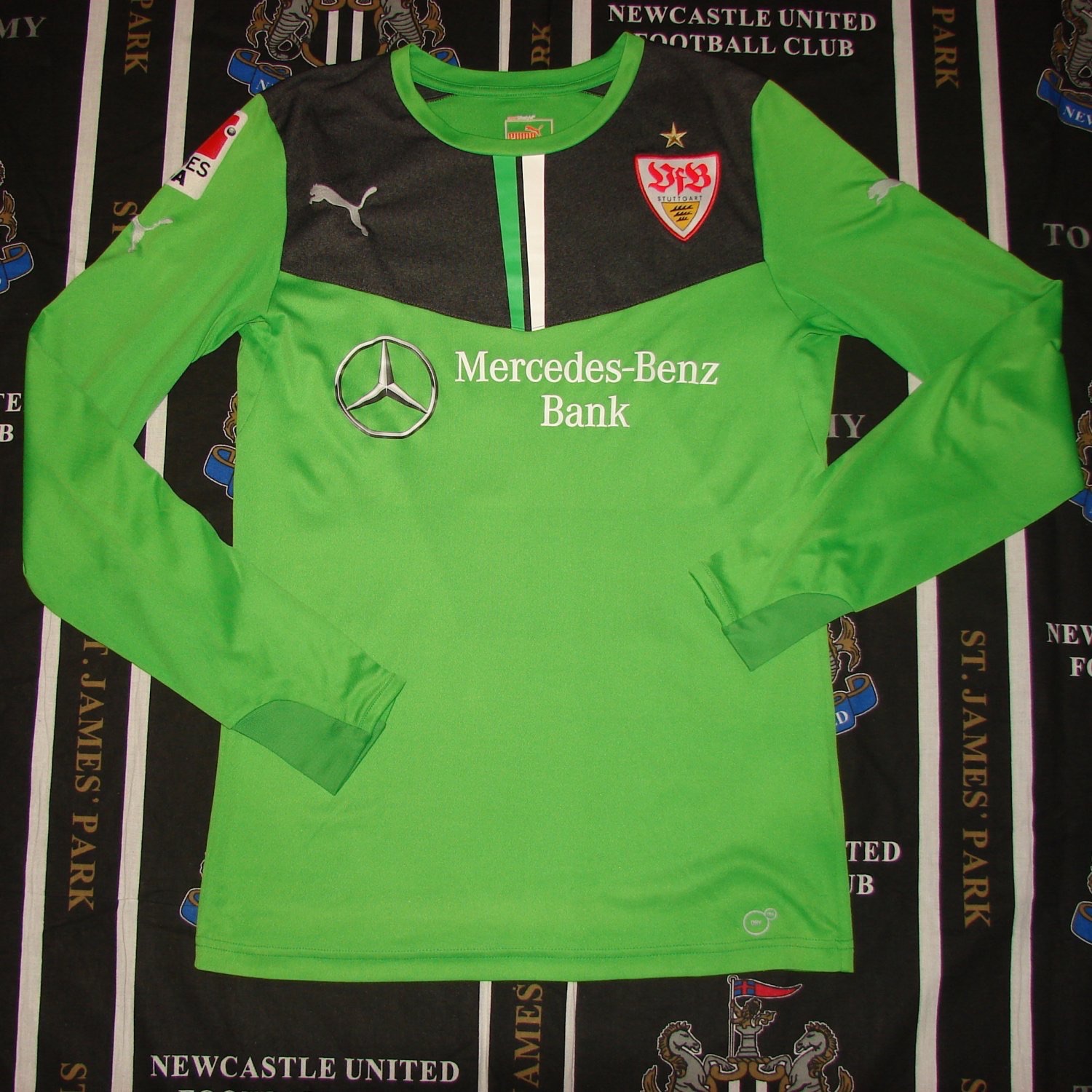 VfB Stuttgart II 2013-14 GK 3 Kit