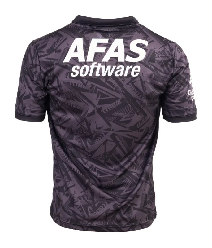 KV Mechelen 2024-25 Away Kit