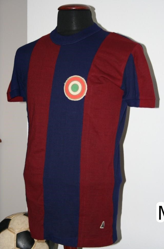 Bologna FC 1974-75 Home Kit