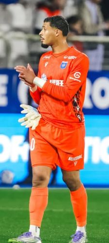 AJ Auxerre 2025-26 GK 2 Kit