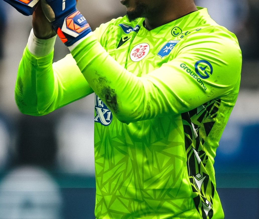AJ Auxerre 2025-26 GK 3 V2 Kit
