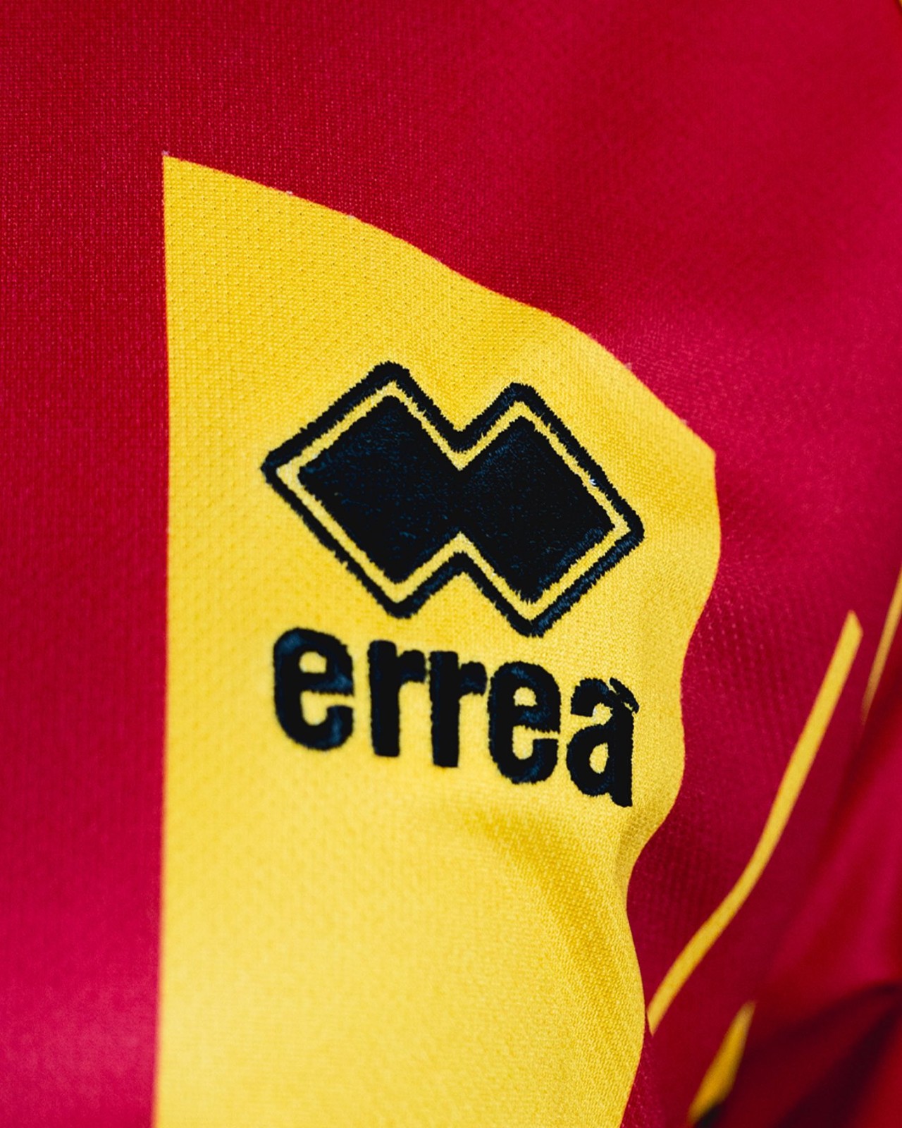 KV Mechelen 2025-26 Home Kit