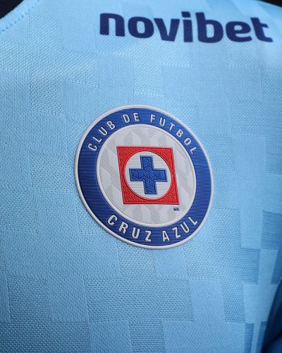 Cruz Azul 2025-26 GK Home Kit