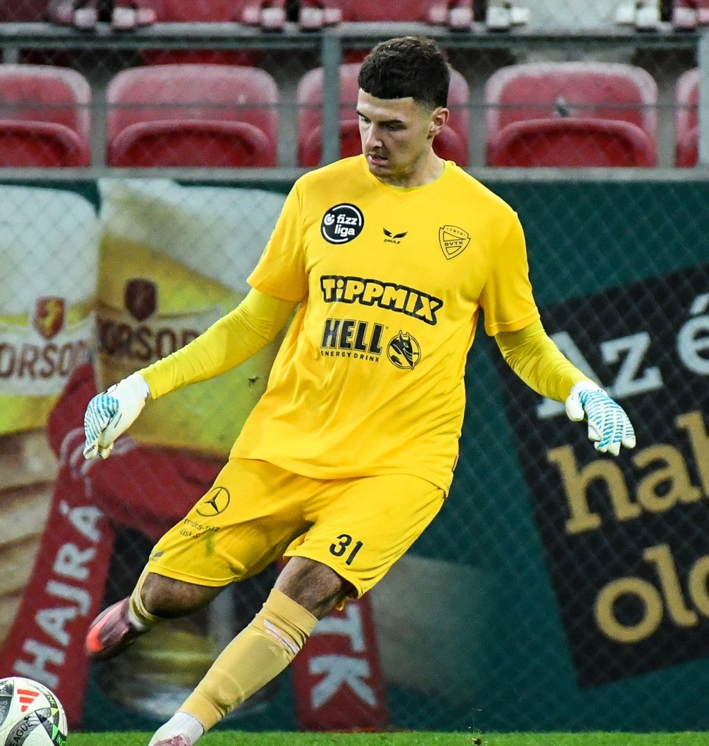 Diósgyőri VTK 2025-26 GK 2 Kit