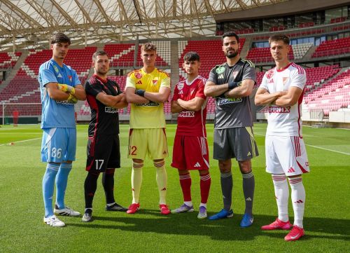 Debreceni VSC 2025-26 GK 1 Kit