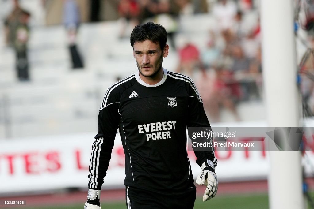 Olympique Lyonnais 2011-12 GK 2 Kit
