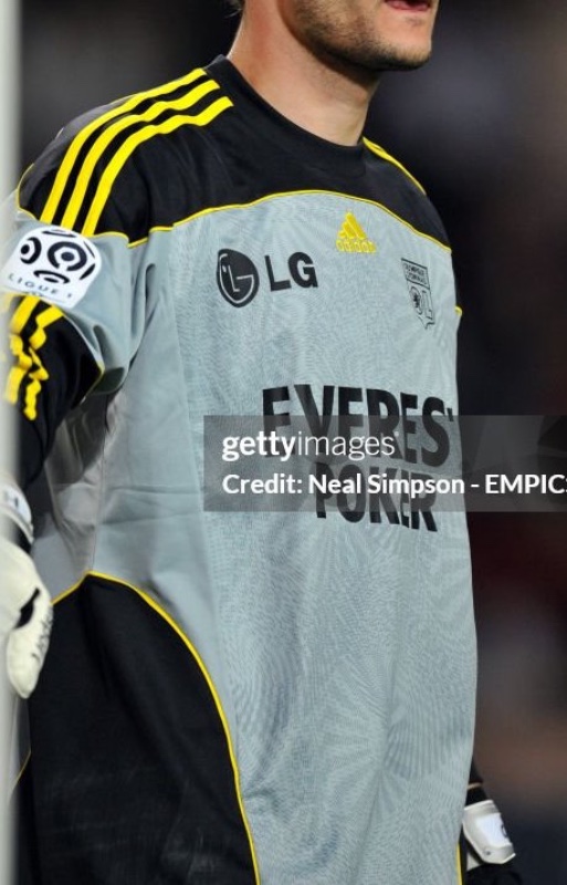 Olympique Lyonnais 2011-12 GK 5 Kit