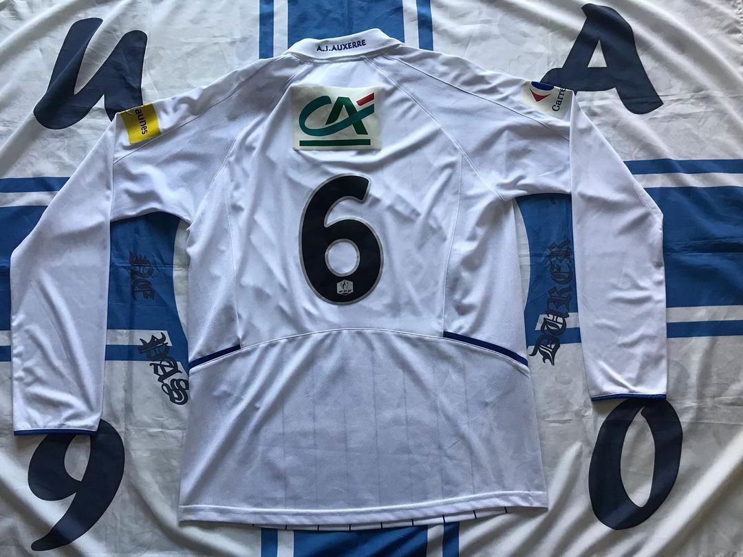 AJ Auxerre 2011-12 Coupe de France Home Kit