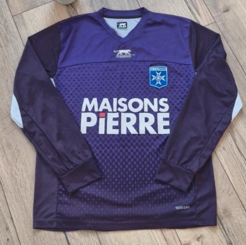 AJ Auxerre 2011-12 GK 3 Kit