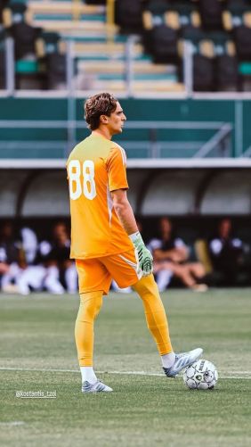 Olympiacos Piraeus 2025-26 GK 2 Kit